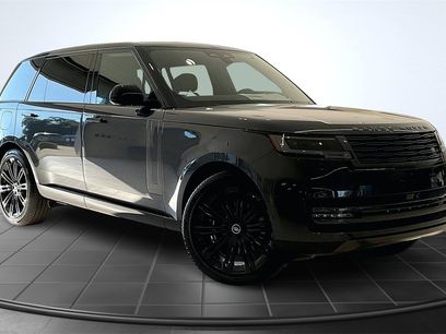 New 2025 Land Rover Range Rover Long Wheelbase SE