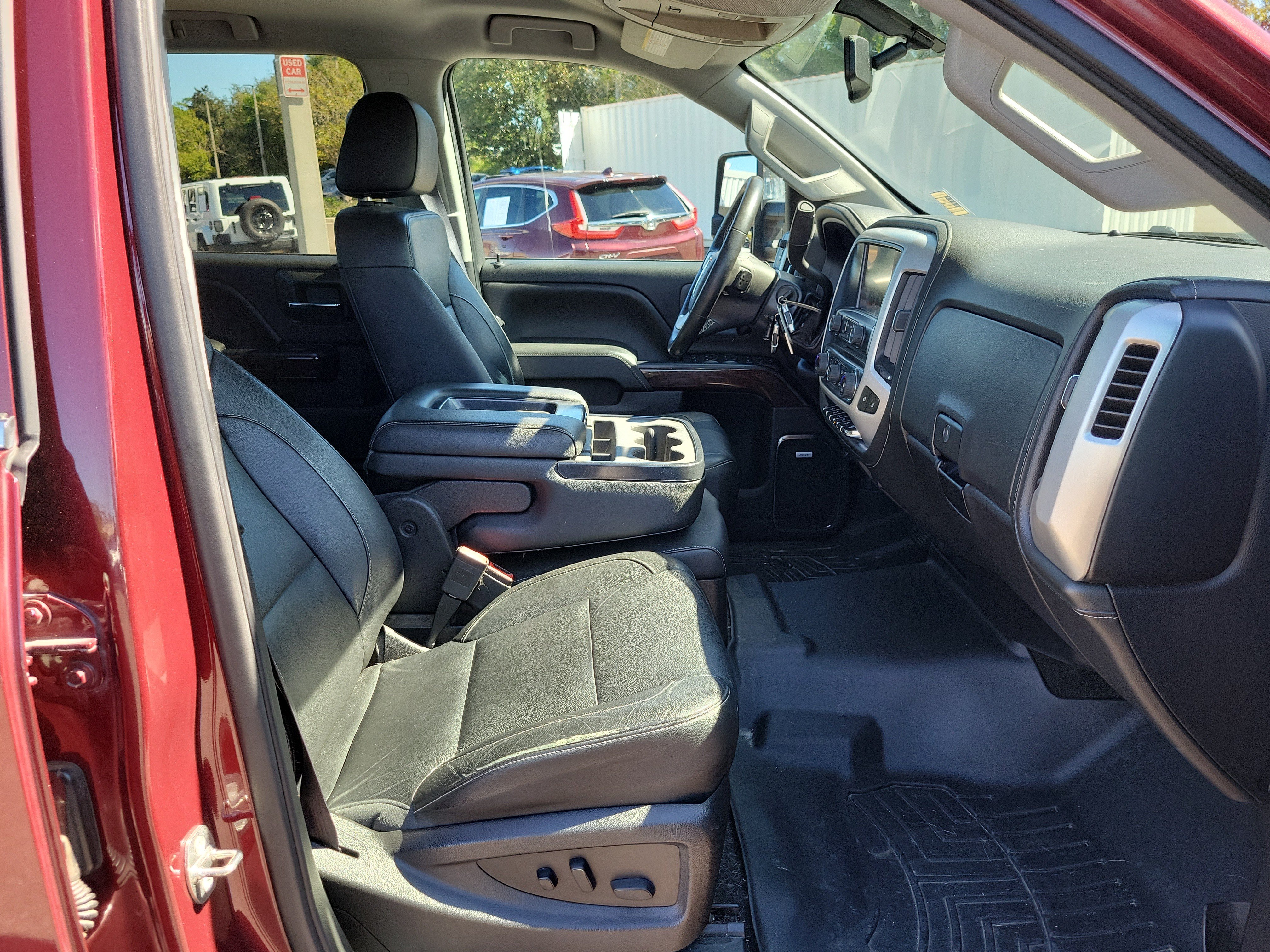 Used 2016 GMC Sierra 2500 SLT w/ Duramax Plus Package AWD/4WD image 17