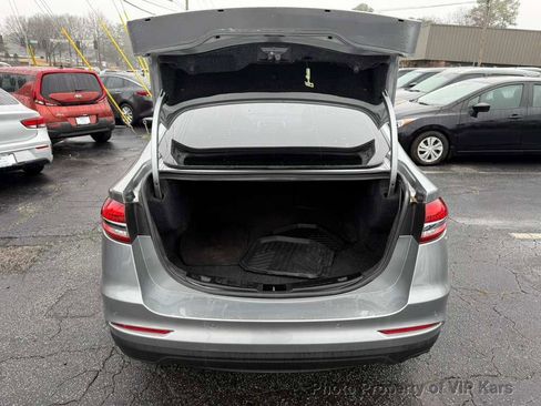 Used 2020 Ford Fusion SE image 21