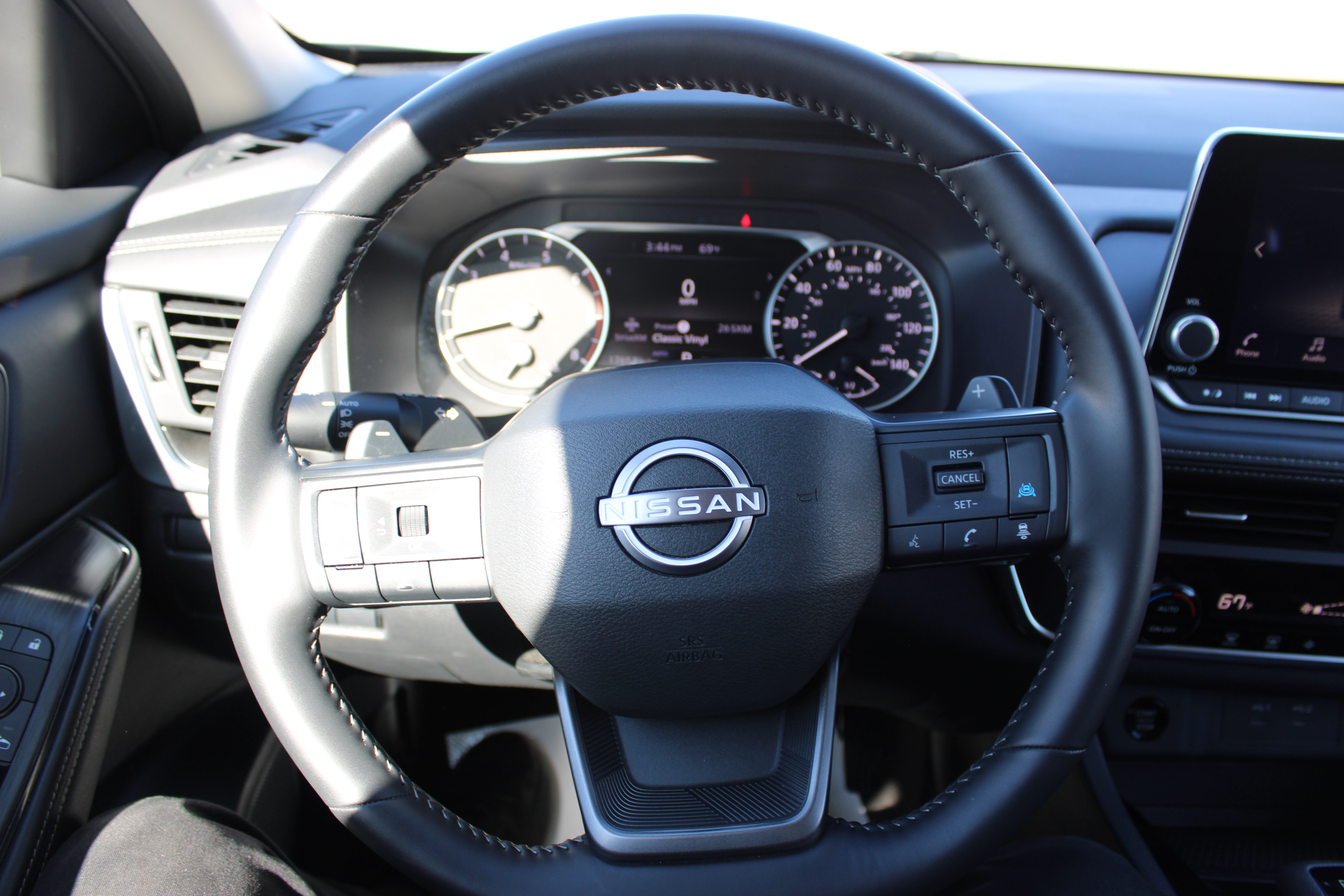 Certified 2025 Nissan Rogue SV AWD/4WD image 22