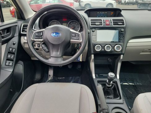 Used 2016 Subaru Forester 2.5i Premium image 10