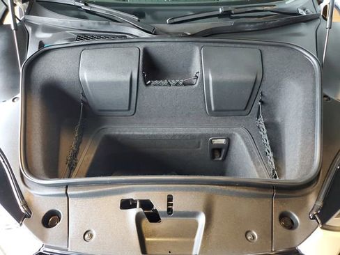 Used 2018 Audi R8 V10 RWD image 9
