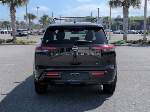New 2026 Nissan Pathfinder SV image 6