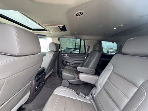 Used 2019 GMC Yukon Denali w/ Denali Ultimate Package image 2
