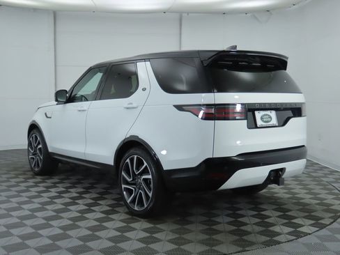 Used 2024 Land Rover Discovery Dynamic SE image 7