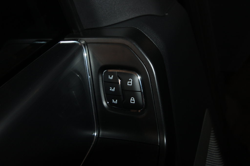 Used 2023 Ford F150 Raptor AWD/4WD image 10