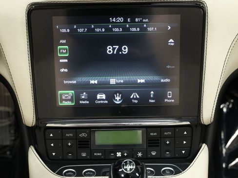 Used 2018 Maserati GranTurismo Sport image 41