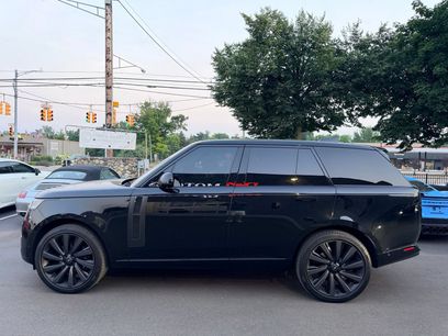 Used 2025 Land Rover Range Rover SV