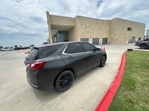 Used 2021 Chevrolet Equinox LT FWD image 6