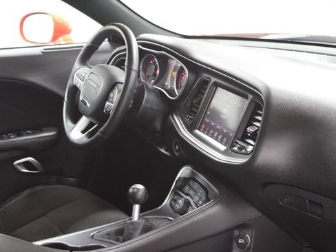 Used 2016 Dodge Challenger R/T Scat Pack w/ Leather Interior Group image 26