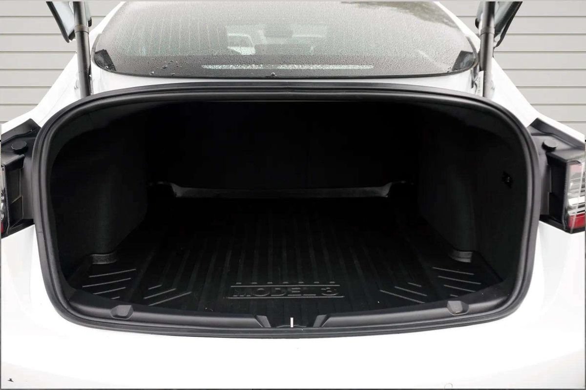 Used 2018 Tesla Model 3 Long Range AWD/4WD image 10