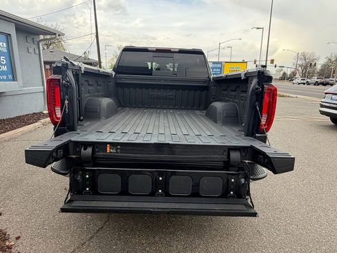 Used 2023 GMC Sierra 1500 SLT w/ SLT Premium Plus Package image 9