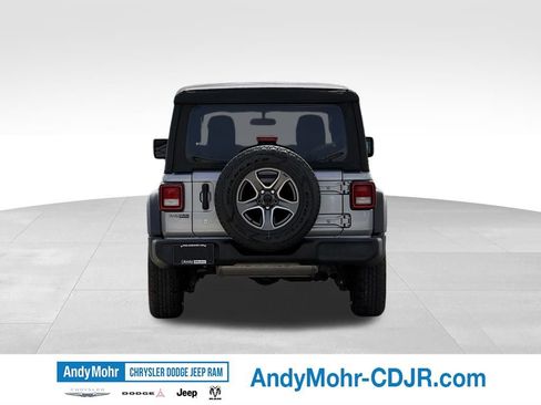 Used 2018 Jeep Wrangler Unlimited Sport S AWD/4WD image 6
