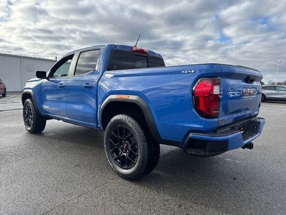 New 2025 GMC Canyon Elevation w/ Convenience Package