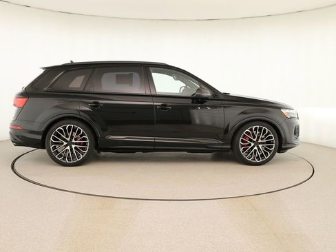 New 2026 Audi SQ7 Prestige image 8