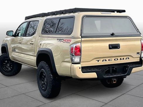 Used 2020 Toyota Tacoma TRD Off-Road image 11