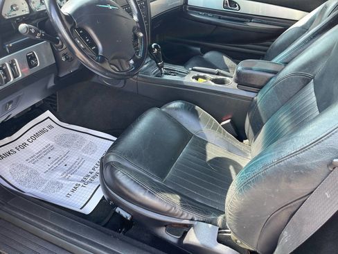 Used 2004 Ford Thunderbird Deluxe image 7
