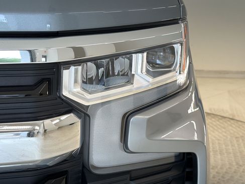 Used 2024 Chevrolet Silverado 1500 LT w/ Protection Package RWD image 12