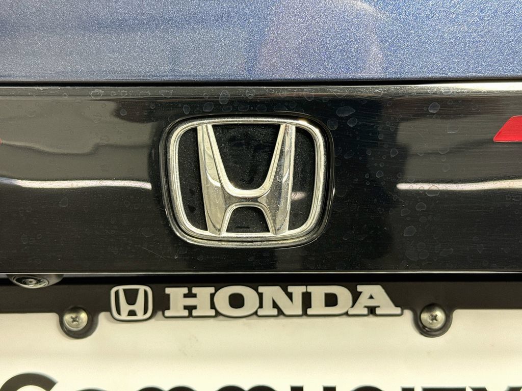Used 2025 Honda Accord SE image 38