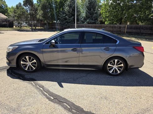 Used 2018 Subaru Legacy 2.5i Limited AWD/4WD image 2