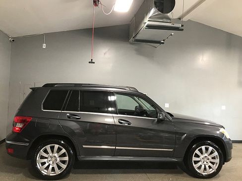 Used 2012 Mercedes-Benz GLK 350 2WD image 2