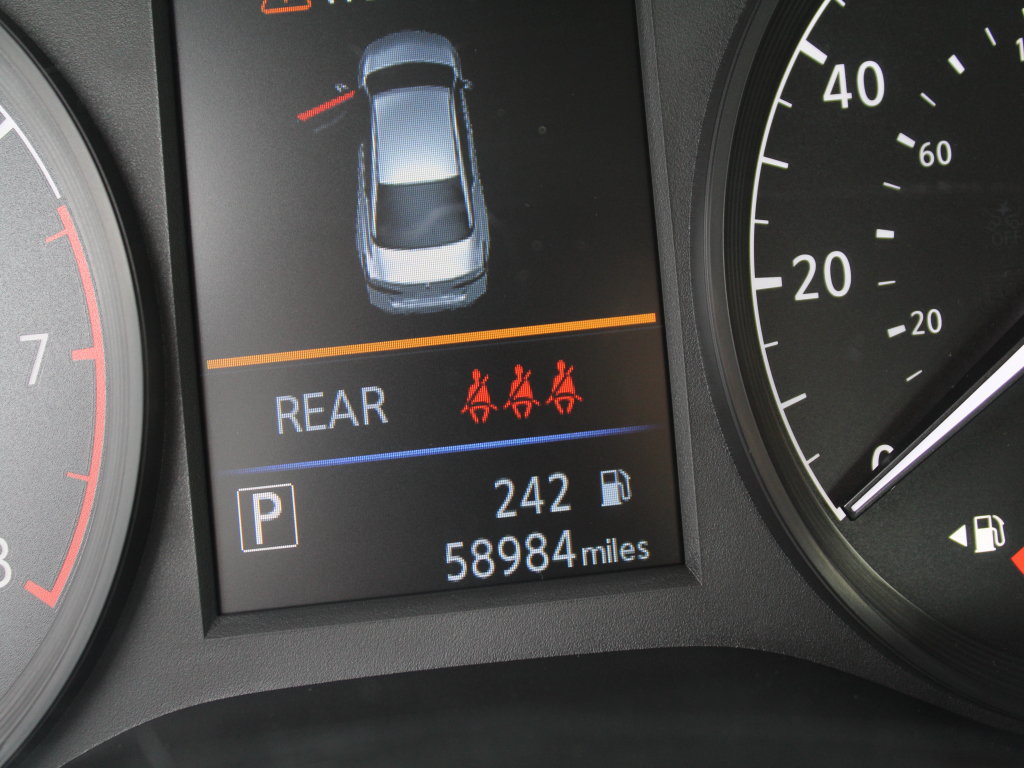 Used 2024 Nissan Altima 2.5 S FWD image 14