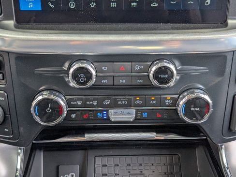 New 2025 Ford F150 Lariat w/ Equipment Group 501A Mid image 27