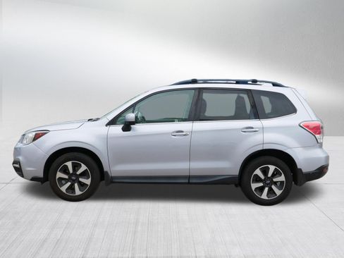Used 2017 Subaru Forester 2.5i Limited w/ Protection Package #2 AWD/4WD image 4