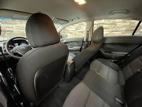 Used 2017 Kia Forte LX FWD image 27