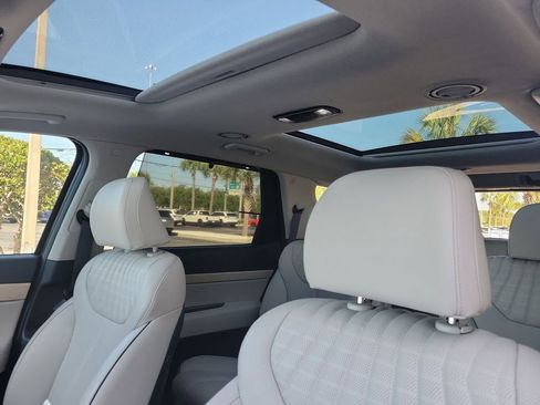 Used 2024 Hyundai Palisade Limited image 25