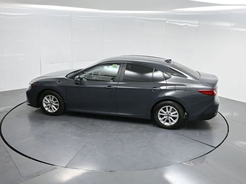 Used 2025 Toyota Camry LE image 63