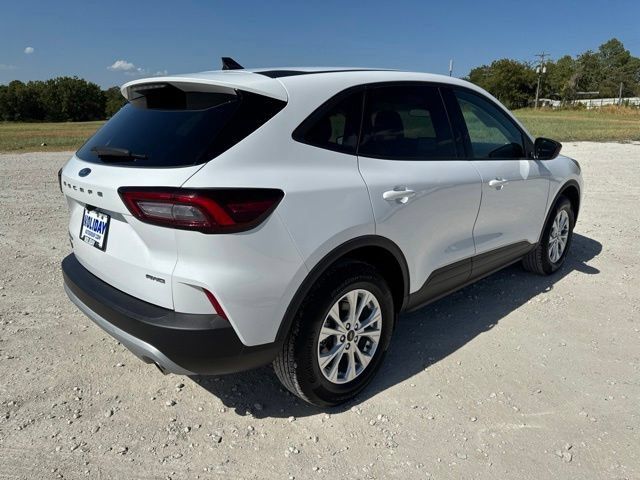 Used 2025 Ford Escape Active AWD/4WD image 6
