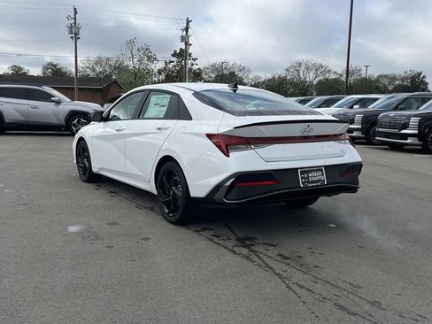 New 2026 Hyundai Elantra SEL w/ Cargo Package FWD image 7