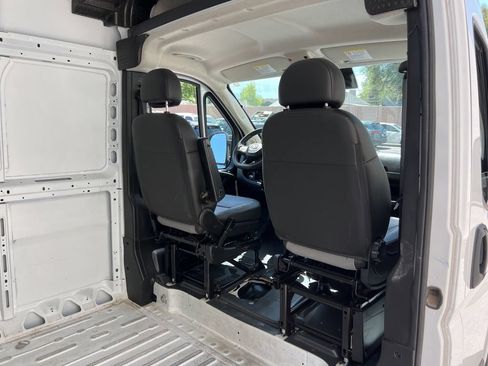 Used 2025 RAM ProMaster 2500 w/ Convenience Group FWD image 23