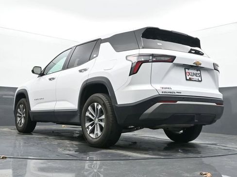 Used 2025 Chevrolet Equinox LT image 46