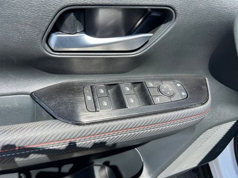 Used 2025 Nissan Kicks SR AWD/4WD image 20