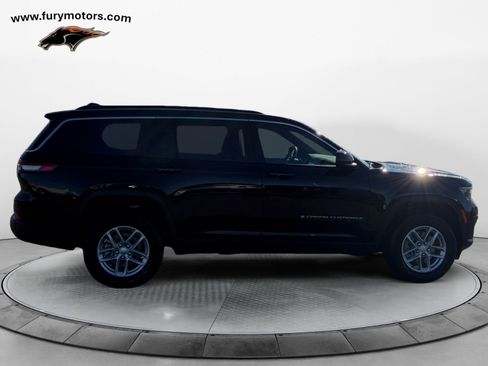 New 2025 Jeep Grand Cherokee L Laredo w/ Luxury Tech Group I AWD/4WD image 2