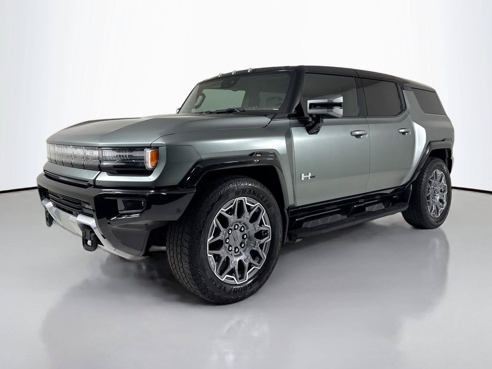 Used 2024 GMC Hummer EV 3X AWD/4WD image 10