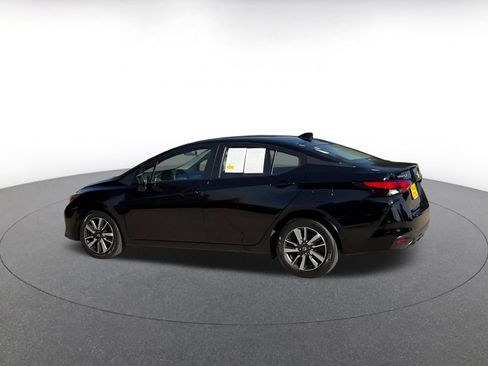 Used 2025 Nissan Versa SV FWD image 9