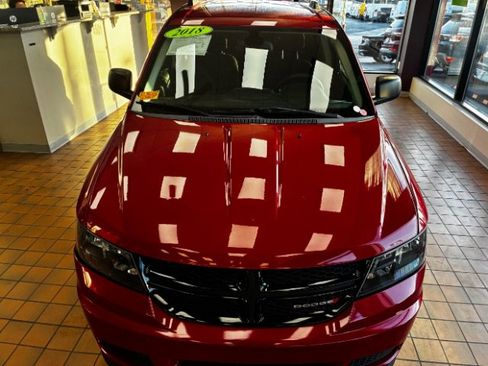 Used 2018 Dodge Journey SE w/ Blacktop Package image 6