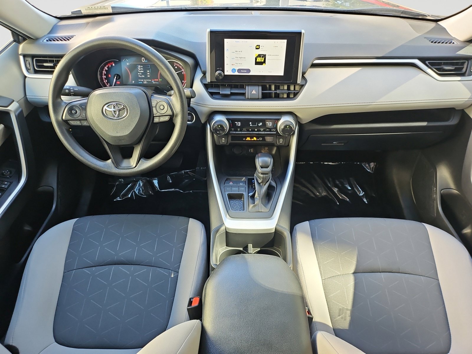 Used 2023 Toyota RAV4 XLE FWD image 16