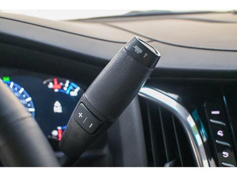 Used 2017 Cadillac Escalade Platinum AWD/4WD image 52
