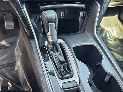 Used 2019 Honda Accord LX image 33