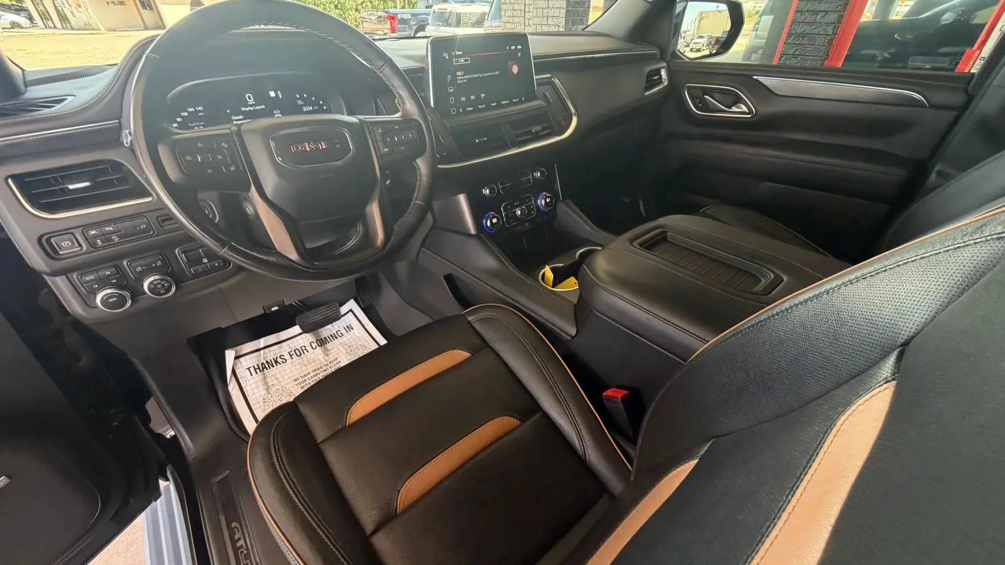 Used 2022 GMC Yukon XL AT4 w/ Max Trailering Package AWD/4WD image 11