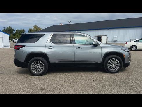 Used 2023 Chevrolet Traverse LT w/ LPO, Floor Liner Package AWD/4WD image 33