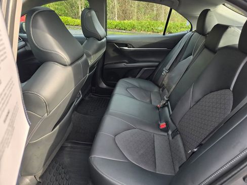 Used 2023 Toyota Camry XSE image 9