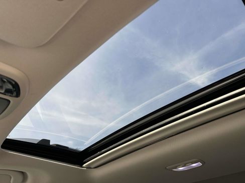 Used 2025 Subaru Outback Touring image 11