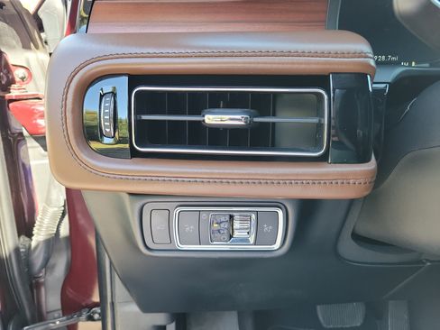 Used 2022 Lincoln Aviator Reserve w/ Equipment Group 201A image 19