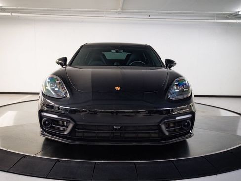 Certified 2023 Porsche Panamera image 10