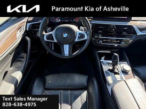 Used 2020 BMW 540i w/ M Sport Package image 24